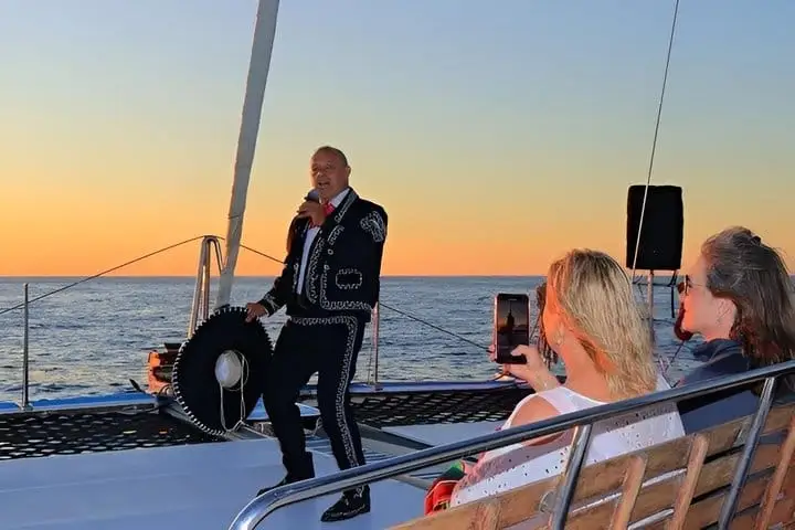 Sunset cruise with live mariachi in Cabo San Lucas