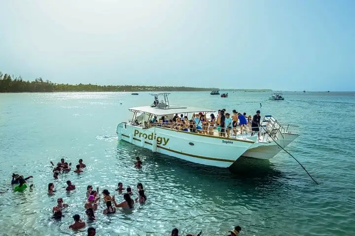 Family Boat Tour in Punta Cana with Snorkelling