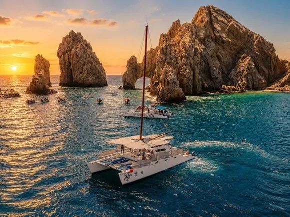 Private sunset catamaran in Cabo San Lucas