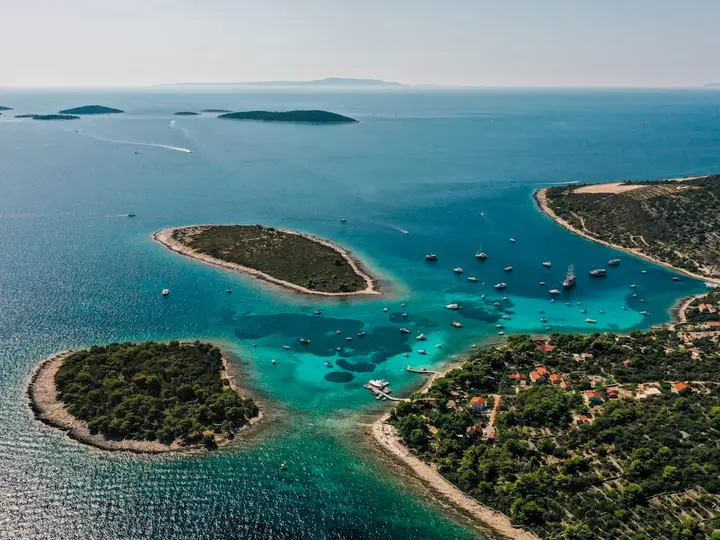 Private Blue Lagoon & 4 Islands Speedboat from Split