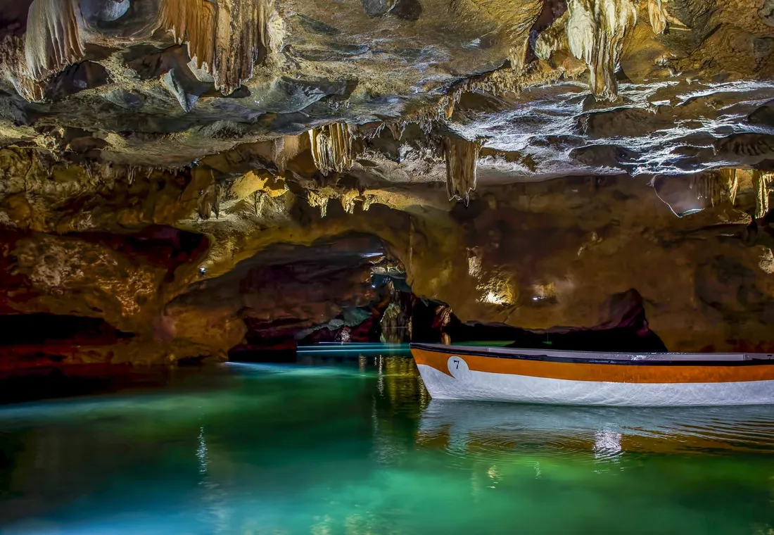 From Valencia: Boat ride through the impressive Caves of Sant Josep.