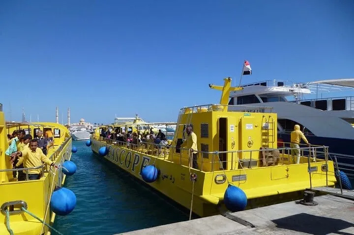 Hurghada Semi-Submarine Cruise with Snorkel Stop