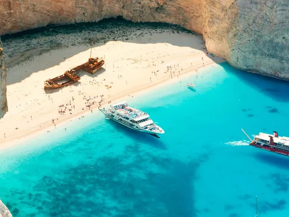 Zakynthos Day Cruise from Poros: Blue Caves, Navagio