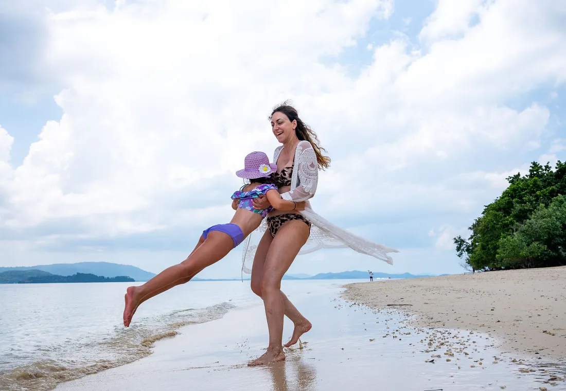 Private Phi Phi Sunrise – Luxury Speedboat Charter