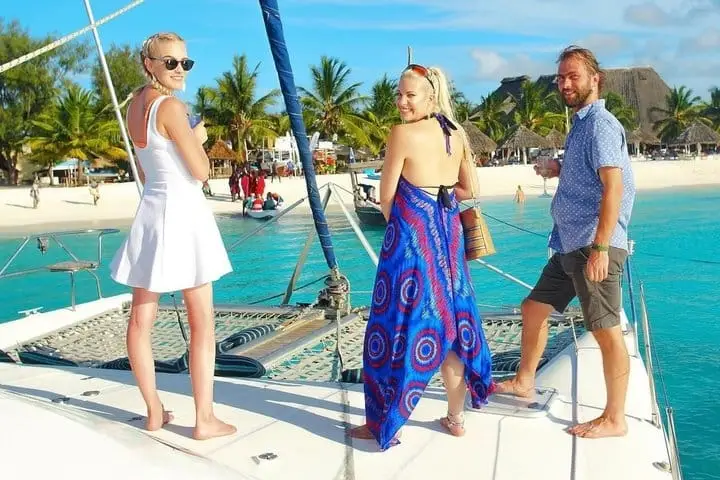 All-inclusive Mnemba catamaran in Zanzibar