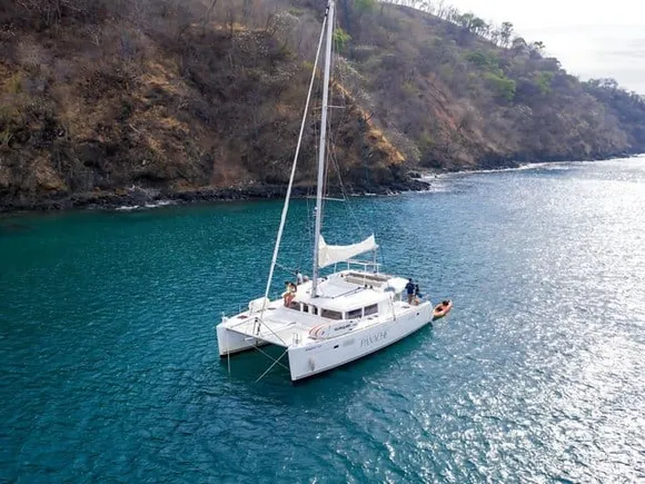 Catamarã com snorkel e caiaque na Costa Rica