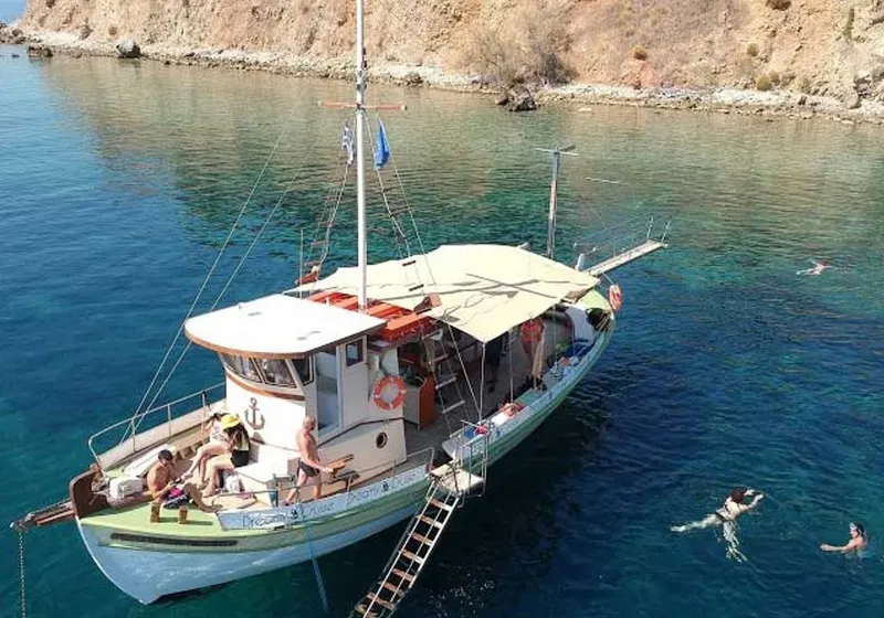 Daily Cruise from Argostoli with lunch & wine 