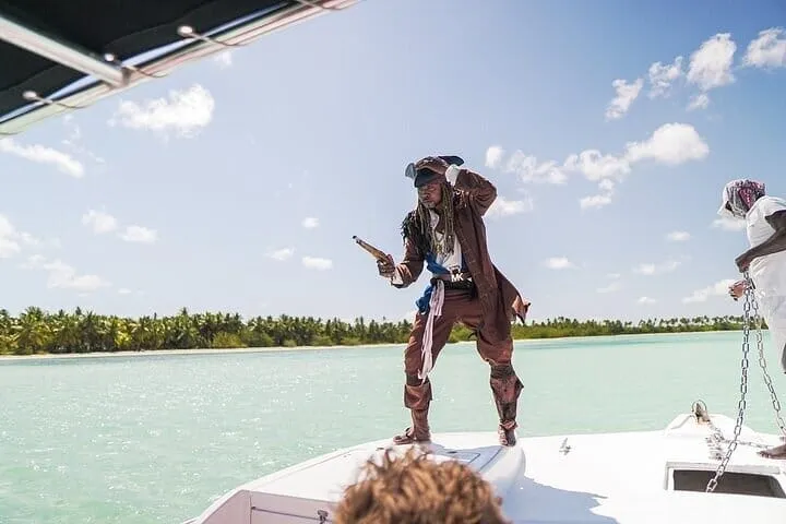 Jump into the beautiful waters of Montego Bay for a snorkel tour with an open bar and a live Reggae DJ!