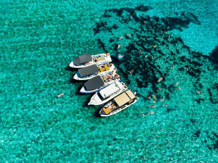 Private Blue Lagoon & 3 Islands Speedboat from Split