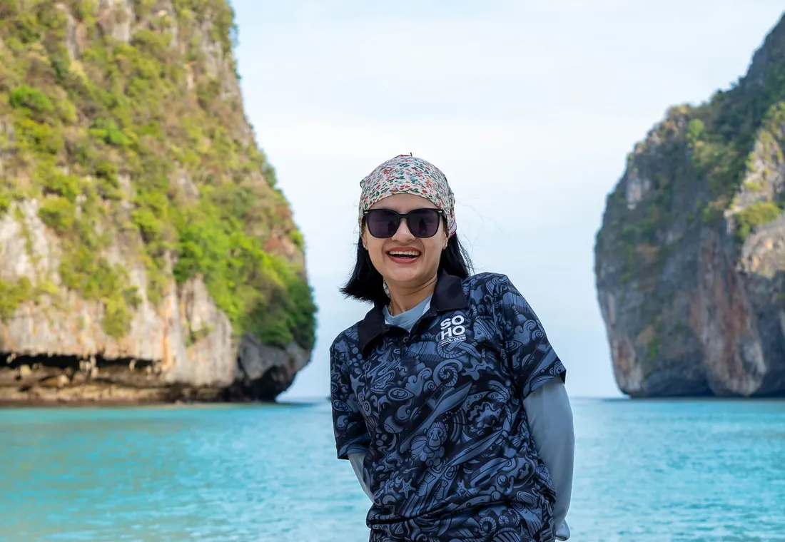 Phi Phi Sunrise – Maya Bay Before the Crowds