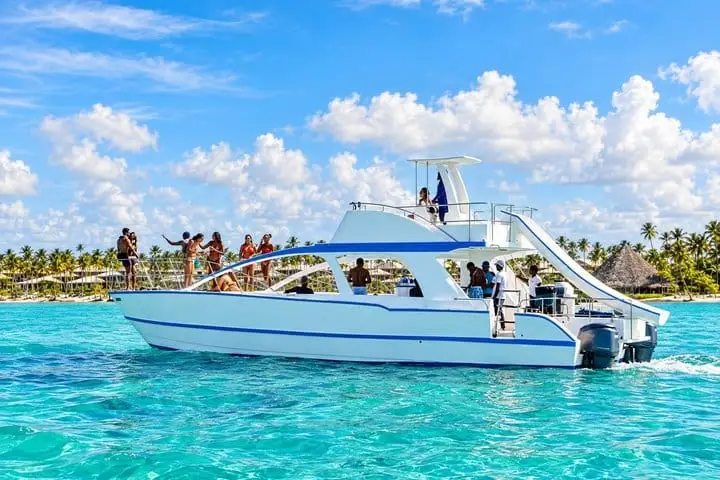 Private Punta Cana Catamaran Cruise with Snorkelling and Open Bar