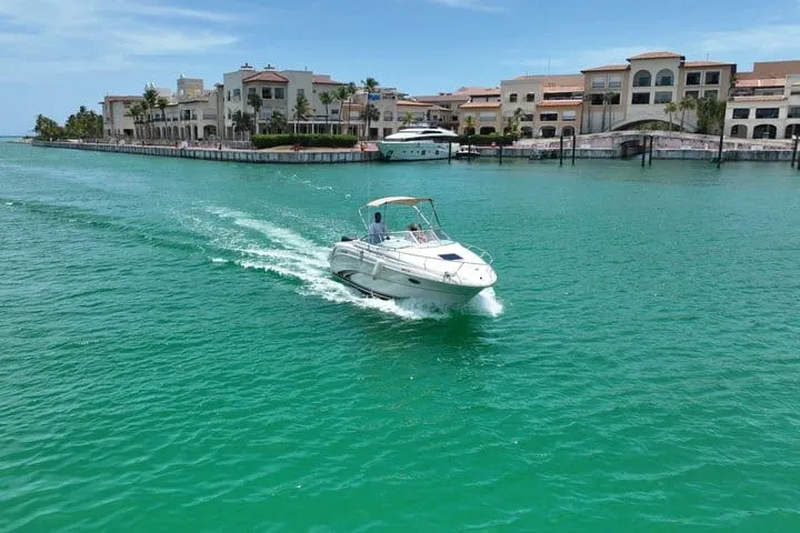 Cap Cana Private 4 Hour Boat Tour and Snorkeling