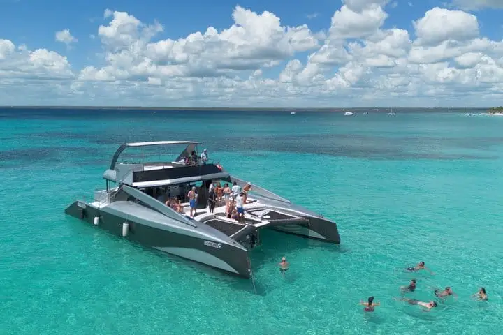 Private catamaran to Catalina Island in Punta Cana
