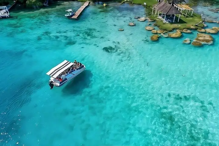 Bacalar Lagoon Pontoon Tour: Cenotes and Pirate’s Channel