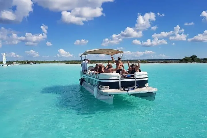 Private Boat on Bacalar Lagoon with BBQ Option