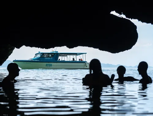 Private James Bond Island – Luxury Speedboat Charter