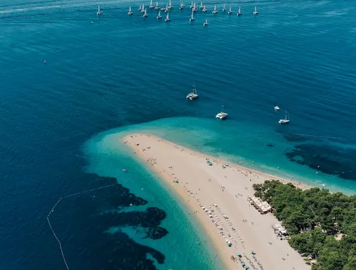 Private - Golden Horn beach on Island Brač & Hvar tour 