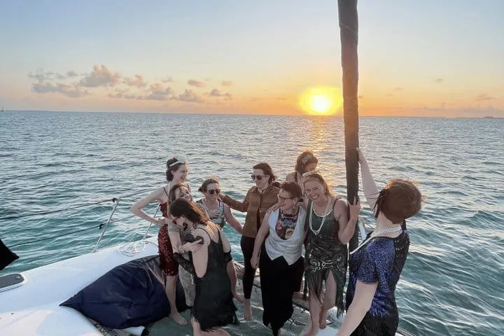 Catamaran Belize with Private Chef and Hol Chan Snorkeling