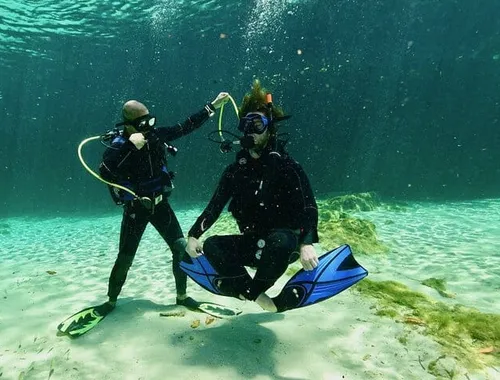 Wonders of the Underwater World: Discover Scuba Diving in Tulum