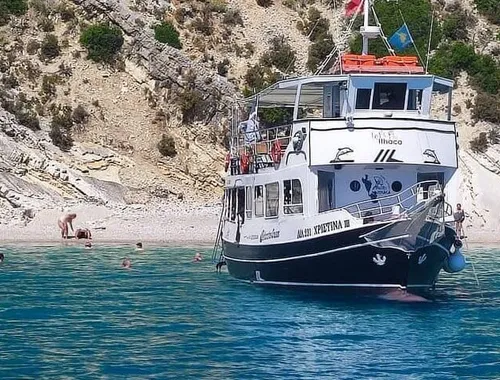 Ithaca Cruise swim stops to beaches- With snacks & fruit 