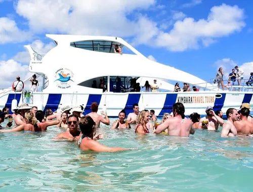 Sand-Bar Punta Cana Party Boat unlimited drinks, snorkeling Vibes