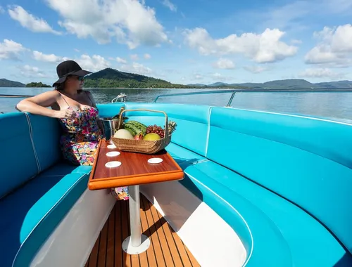 Private Phi Phi Sunrise – Luxury Speedboat Charter