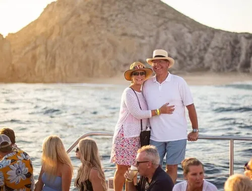 Los Cabos Mexican Flavors Sunset Cruise with Open Bar
