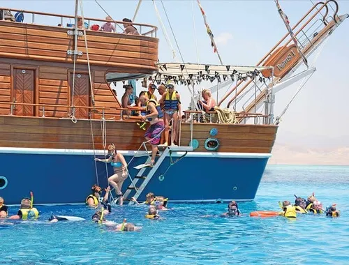 Sharm: Pirates Sailing Boat Ras Mohammed & White island and Lunch