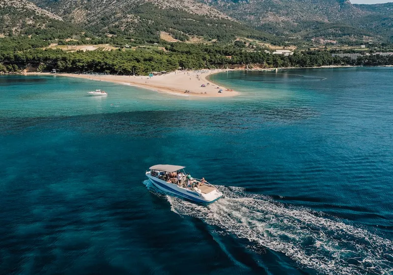 Private - Golden Horn beach on Island Brač & Hvar tour 