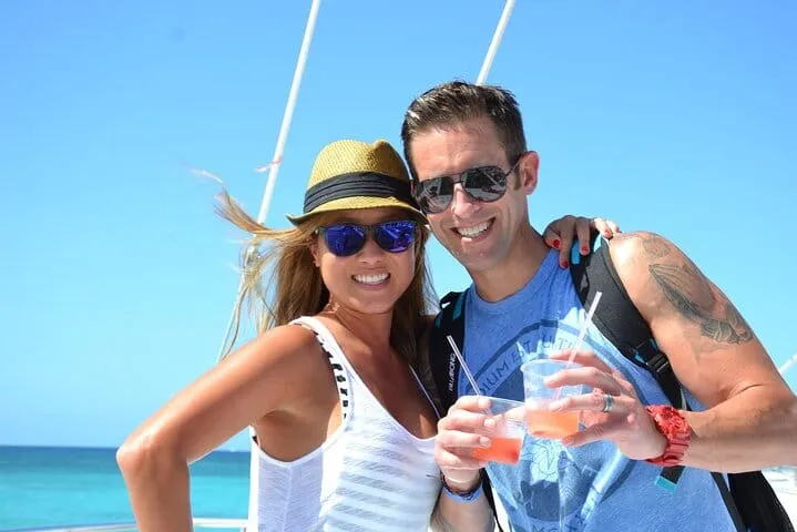 Keep the tropical cocktails flowing with the Open Bar and soak up the Jamaican sun on your lively Montego Bay Catamaran cruise!