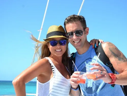 Keep the tropical cocktails flowing with the Open Bar and soak up the Jamaican sun on your lively Montego Bay Catamaran cruise!
