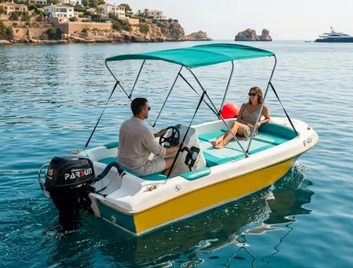 Estepona: Alquiler de barco sin licencia 2h para 4 personas