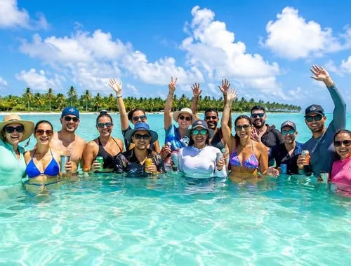 Saona Island Day Trip from Punta Cana: Catamaran, Lunch & Bar