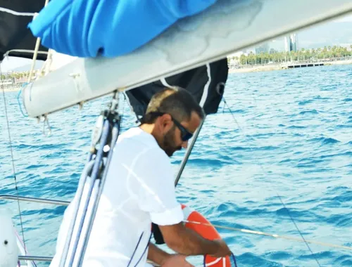 Private: Sailboat enjoying the best views of Barcelona (6 pax 2 hours)