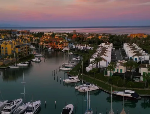Sotogrande Private Boat Charter for Groups of 8 – Experience the Sea