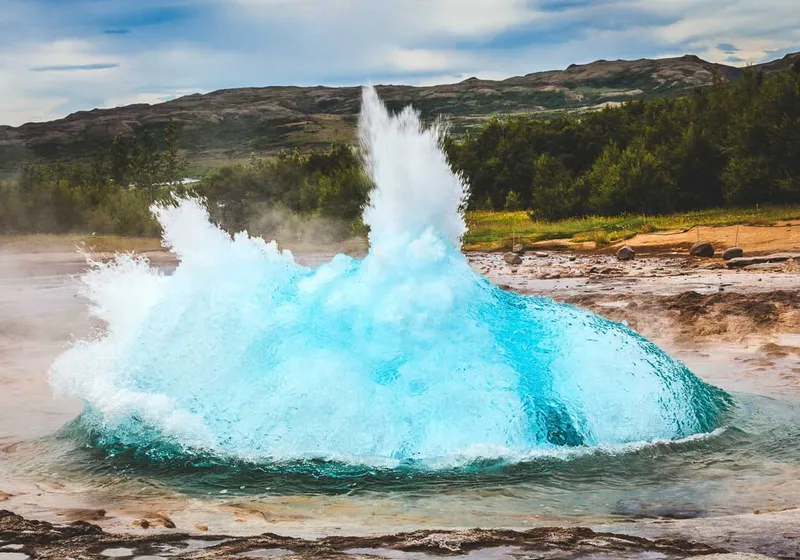 Grand Golden Circle & Whale Watching Tour 