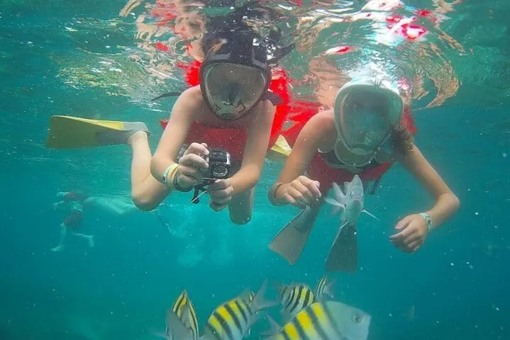 Montego Bay Private Afternoon Catamaran Open Bar and Snorkeling