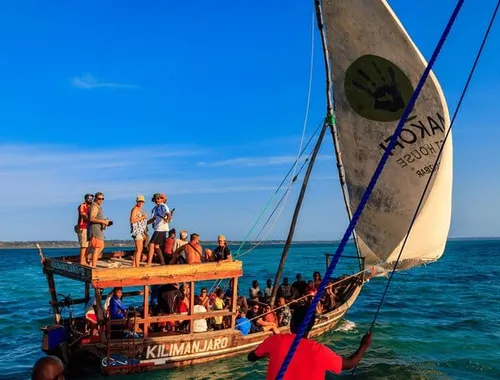 Zanzibar Sunset Dhow Cruise with Open Bar – Nungwi and Kendwa