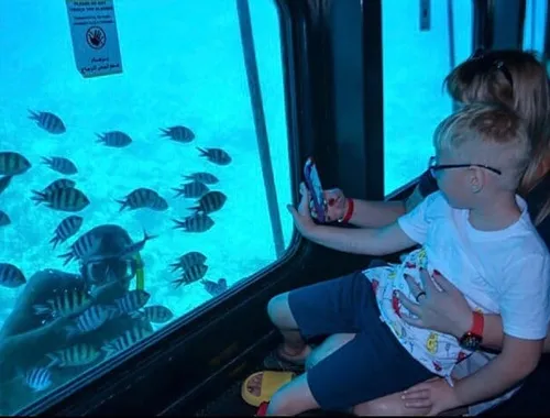 Hurghada: Royal Seascope Submarine cruise with Snorkel stop