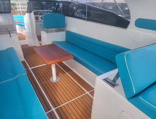 Private Phi Phi Sunrise – Luxury Speedboat Charter