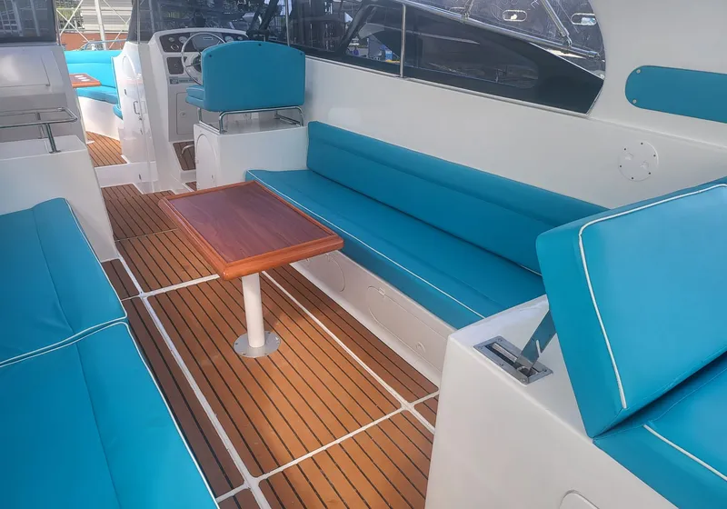 Private Phi Phi Sunrise – Luxury Speedboat Charter