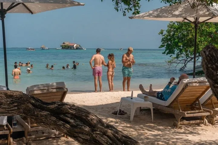 Rosario Islands Tour from Cartagena: 3 Beach Clubs