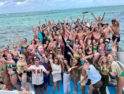 kimbara travel boat party in Punta Cana