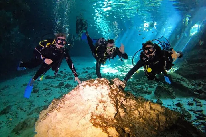 Wonders of the Underwater World: Discover Scuba Diving in Tulum