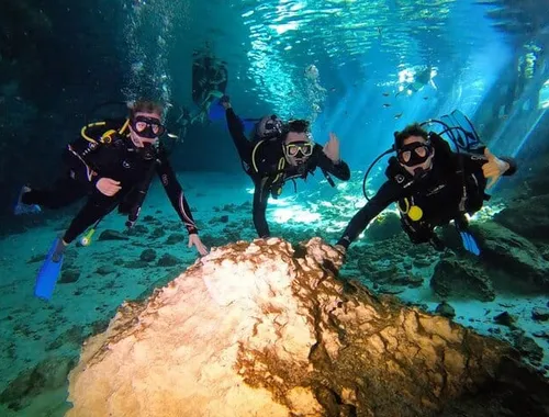 Wonders of the Underwater World: Discover Scuba Diving in Tulum