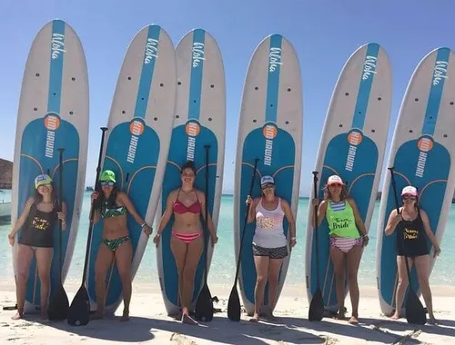 Enjoy paddleboarding in small groups at the UNESCO World Heritage Site of Espiritu Santo at la Baja, Mexico