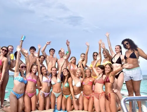 Party Cruise Party with Fun Music and Drinks Up To 100 Guests