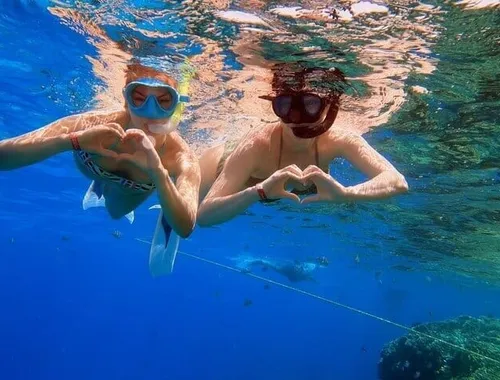 Private Catamaran Cancun Bay 4hr Open Bar and Snorkel