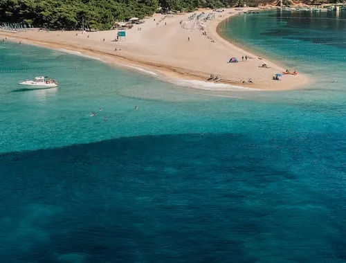Private - Golden Horn beach on Island Brač & Hvar tour 