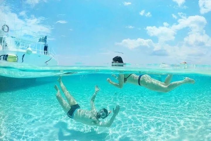 Cozumel El Cielo Sandbar Private Boat & Snorkeling Adventure